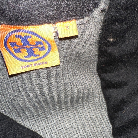 Tory Burch Gray Women's thick knit Cardigan Sweater size small - Picture 4 of 8